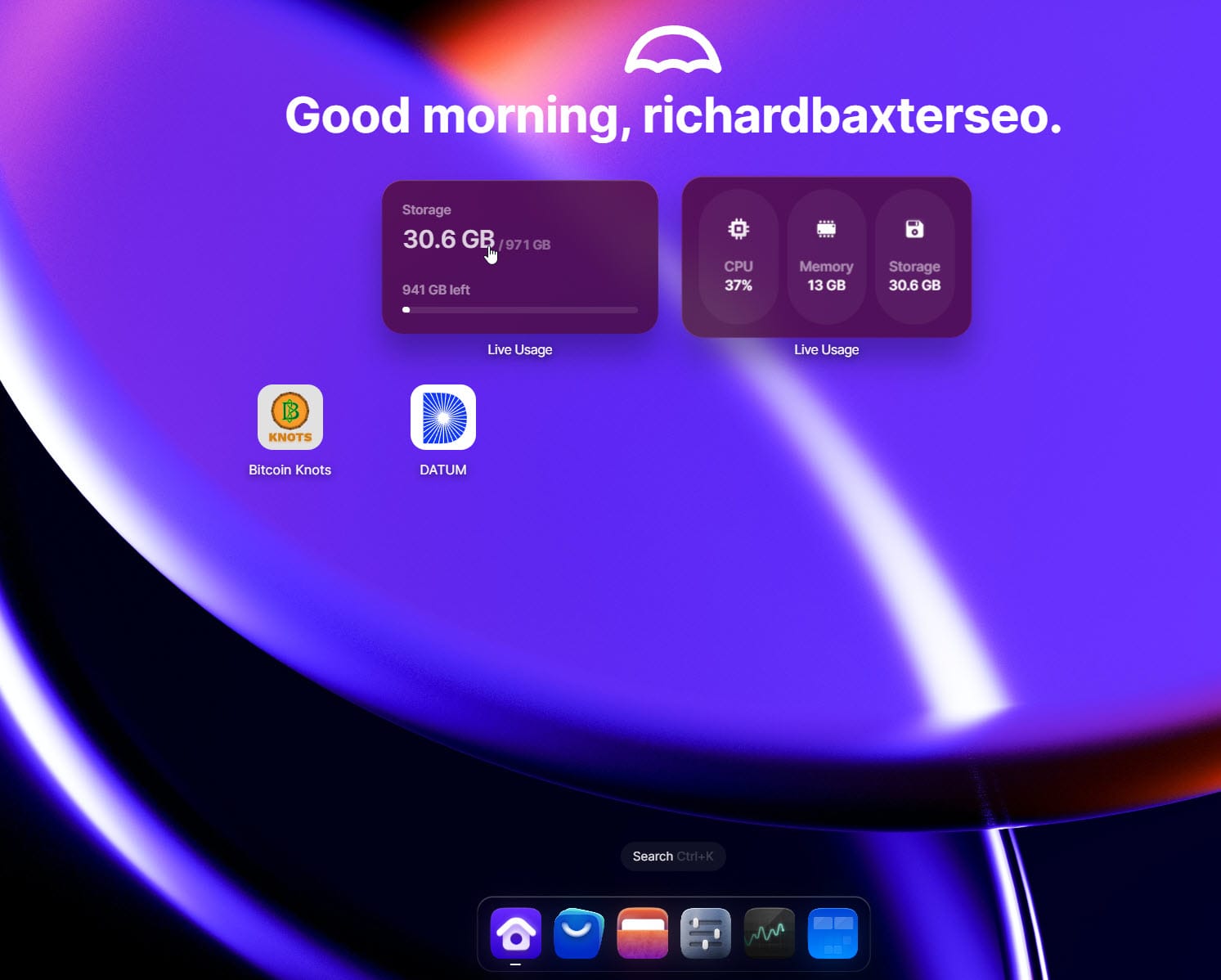 Umbrel OS running Bitcoin Knots and DATUM as a solo btc mining node